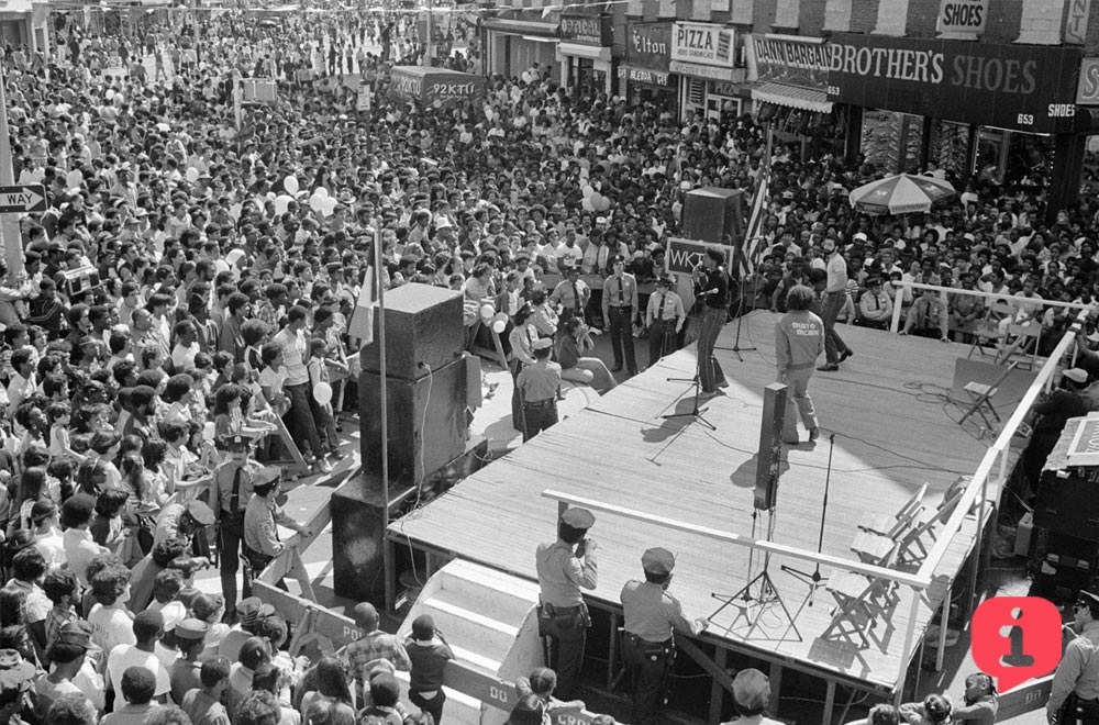 The Mean Machine performing in The HUB, 1981.